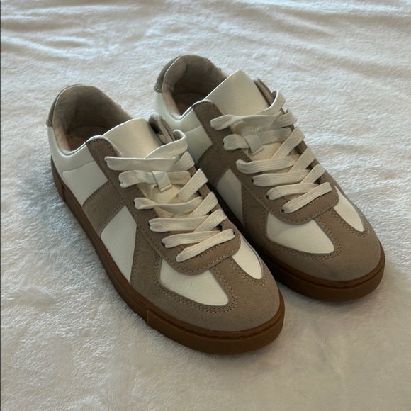 Sincerly Jules Shoes - Bailey Classic White & Tan Sneakers